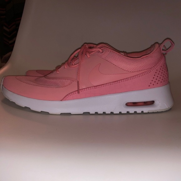 nike thea pink